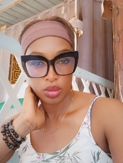 Profil de Marie Gisèle, une femme célibataire de 42 ans à Yaoundé