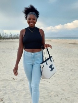 Profil de Natalie, une femme célibataire de 22 ans à Toamasina