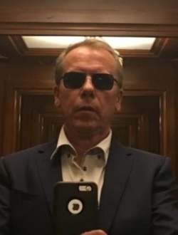 Profil de Justin, un homme célibataire de 53 ans à Laval