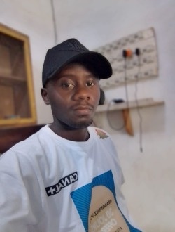 Profil de Adolpho, un homme célibataire de 29 ans à Abomey-Calavi