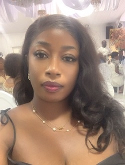 Profil de Mya, une femme célibataire de 43 ans à Douala