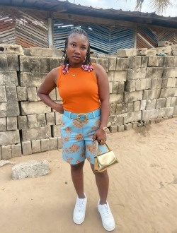 Profil de Emilie, une femme célibataire de 28 ans à Lomé