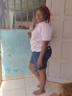 Profil de Stephanie, une femme célibataire de 35 ans à Yaoundé