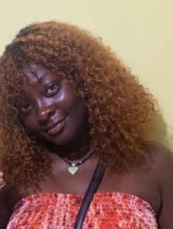 Profil de Synthia, une femme célibataire de 24 ans à Yaoundé