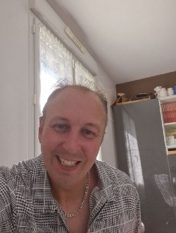 Profil de Christopher, un homme célibataire de 42 ans à Ploërmel
