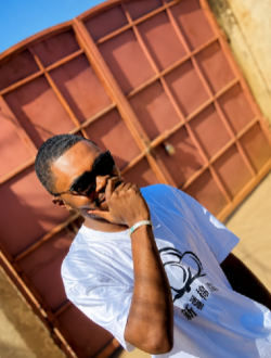 Profil de John, un homme célibataire de 30 ans à Lubumbashi