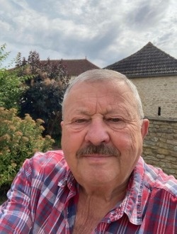 Profil de Claude, un homme célibataire de 78 ans à Courtenot