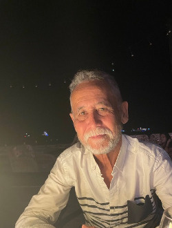 Profil de Joseph, un homme célibataire de 71 ans à Saint-Joseph