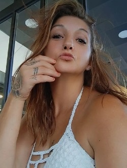 Profil de Clara, une femme célibataire de 42 ans à Aimargues