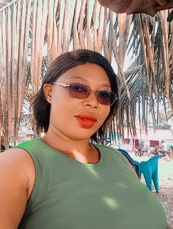 Profil de Sylvie, une femme célibataire de 40 ans à Ouagadougou