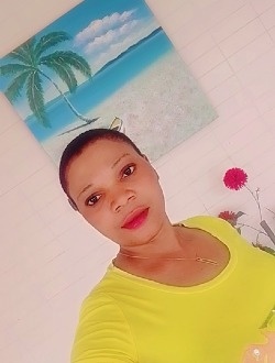 Profil de Sidoine, une femme célibataire de 31 ans à Abang
