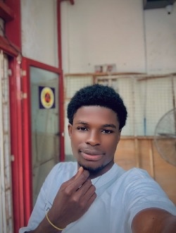 Profil de Solomon, un homme célibataire de 22 ans à Cape Coast