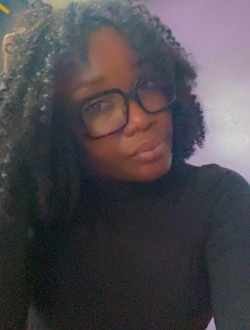 Profil de Mkofi, une femme célibataire de 42 ans à Douala