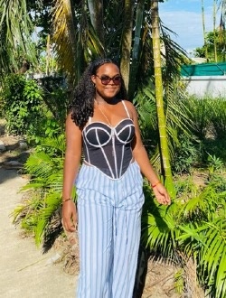 Profil de Joëlle, une femme célibataire de 25 ans à Toamasina