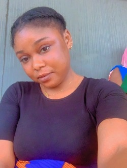 Profil de Prisca, une femme célibataire de 25 ans à Abidjan