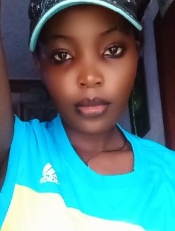Profil de Sylvia, une femme célibataire de 28 ans à Aach