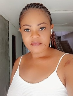 Profil de Rose, une femme célibataire de 40 ans à Cocody