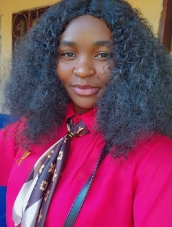 Profil de Faïza, une femme célibataire de 25 ans à Bafoussam II