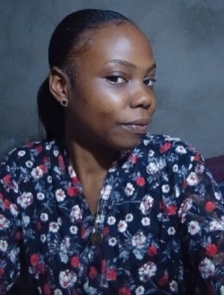 Profil de Naomie, une femme célibataire de 33 ans à Kinshasa