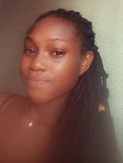 Profil de Elizabeth, une femme célibataire de 23 ans à Lomé