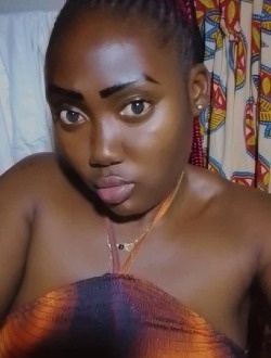 Profil de Alexia, une femme célibataire de 28 ans à Douala