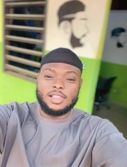 Profil de Kodjovi, un homme célibataire de 32 ans à Lomé