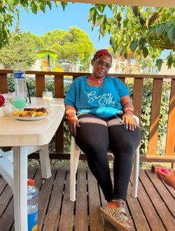 Profil de Julienne, une femme célibataire de 48 ans à Yaoundé