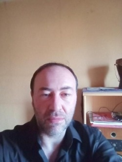 Profil de Vgtj, un homme célibataire de 44 ans à Versailles