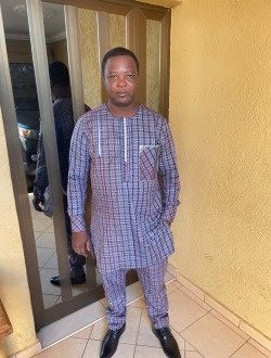 Profil de Ismailou, un homme célibataire de 41 ans à Niamey (Commune I)
