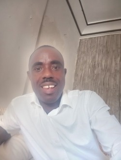 Profil de Eric, un homme célibataire de 43 ans à Abbir Cella