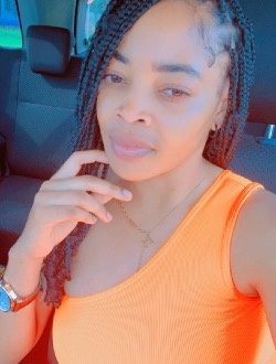 Profil de Marie, une femme célibataire de 33 ans à Bertoua