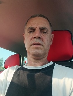 Profil de Bruno, un homme célibataire de 45 ans à Orléans