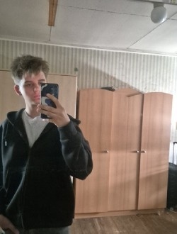 Profil de Timothée, un homme célibataire de 18 ans à Dour