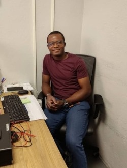 Profil de Franck, un homme célibataire de 29 ans à Douala
