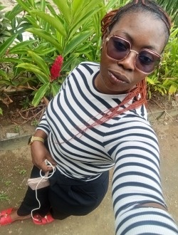 Profil de Gladys, une femme célibataire de 32 ans à Kribi
