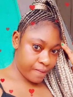 Profil de Clarisse, une femme célibataire de 32 ans à Yaoundé
