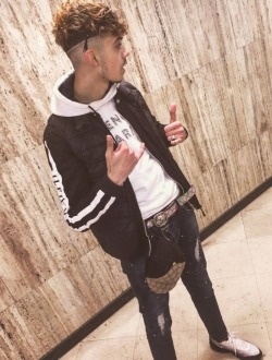 profile picture 0