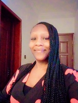 Profil de Daniella, une femme célibataire de 40 ans à Brazzaville