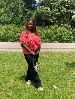 Profil de Serwen, une femme célibataire de 32 ans à Douala