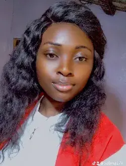 Profil de Sabng, une femme célibataire de 29 ans à Yaoundé