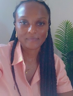 Profil de Yolande, une femme célibataire de 36 ans à Yaoundé