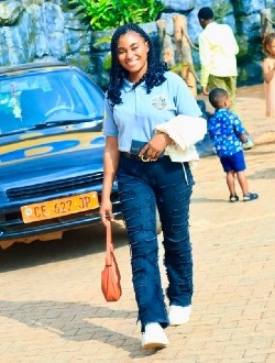 Profil de Christiane, une femme célibataire de 24 ans à Yaoundé