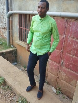 Profil de Samy, un homme célibataire de 35 ans à Djoungolo