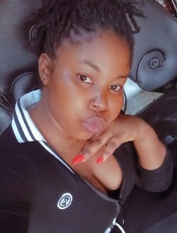 Profil de Marie, une femme célibataire de 28 ans à Yaoundé