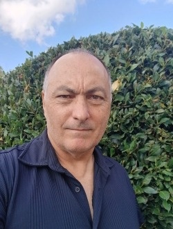 Profil de Jacques, un homme célibataire de 55 ans à Brest