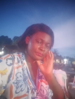 Profil de Josiane, une femme célibataire de 28 ans à Yaoundé