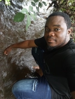 Profil de Valère, un homme célibataire de 33 ans à Yaoundé