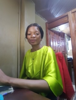 Profil de Sophie, une femme célibataire de 39 ans à Akolo