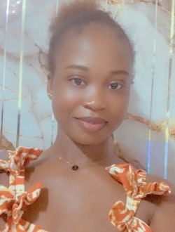 Profil de Bénédicte, une femme célibataire de 24 ans à Abidjan