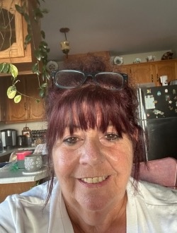 Profil de Sylvie, une femme célibataire de 62 ans à Sainte-Anne-de-la-Pérade